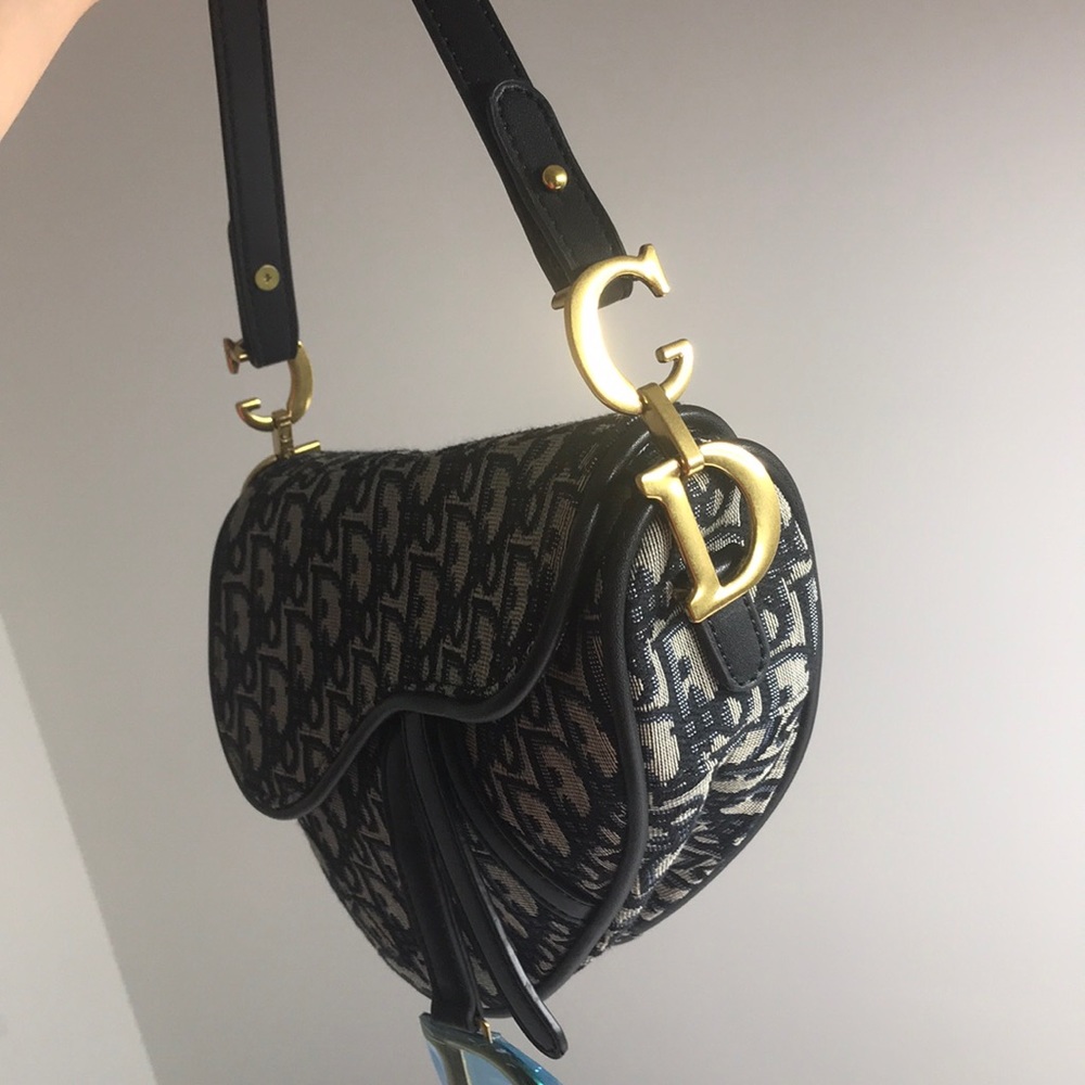 [SOLD] DIOR Saddle Bag Navy 💕💕 - Picture 7 of 9
